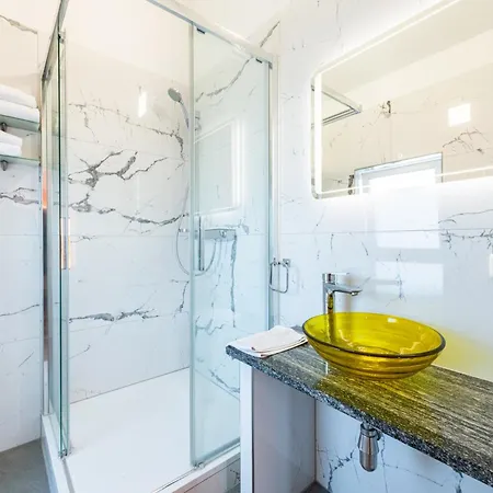 Aparthotel Apartment's 3*